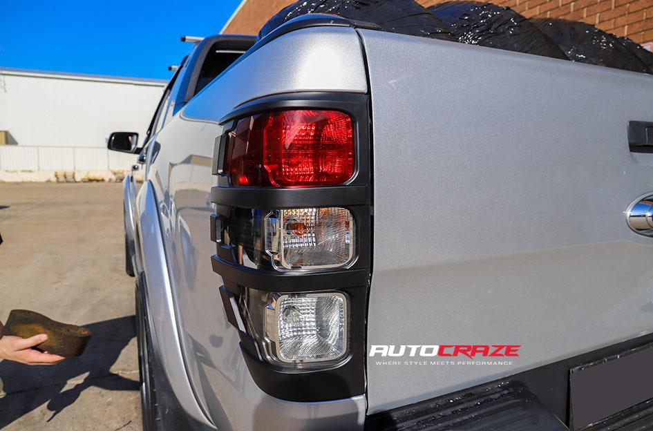 FORD-RANGER-TECH-ANTHRACITE